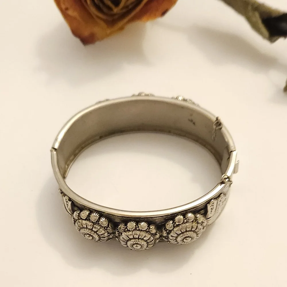 Vintage Silver Scroll & Floral Repousse Etched Hinged Bracelet Statement Piece